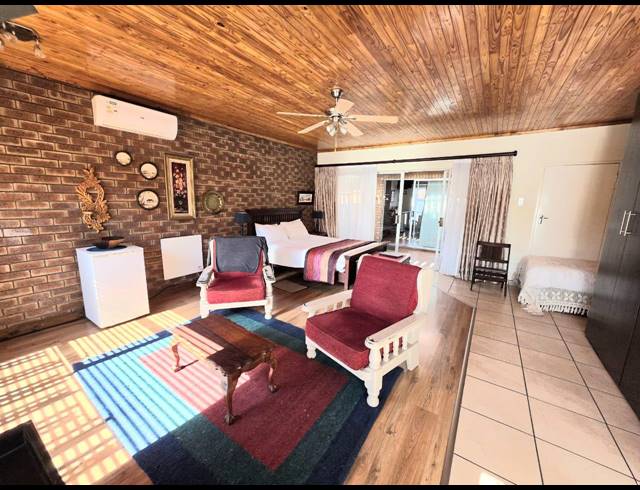 1,836M² GUESTHOUSE FOR SALE IN VANDERBIJLPARK SE 3